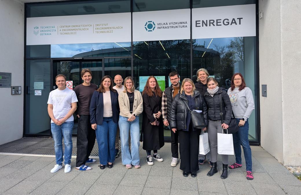 Mezinárodní spolupráce v oblasti fotokatalýzy a polymerů: CEET hostilo vědkyně z Lublinu