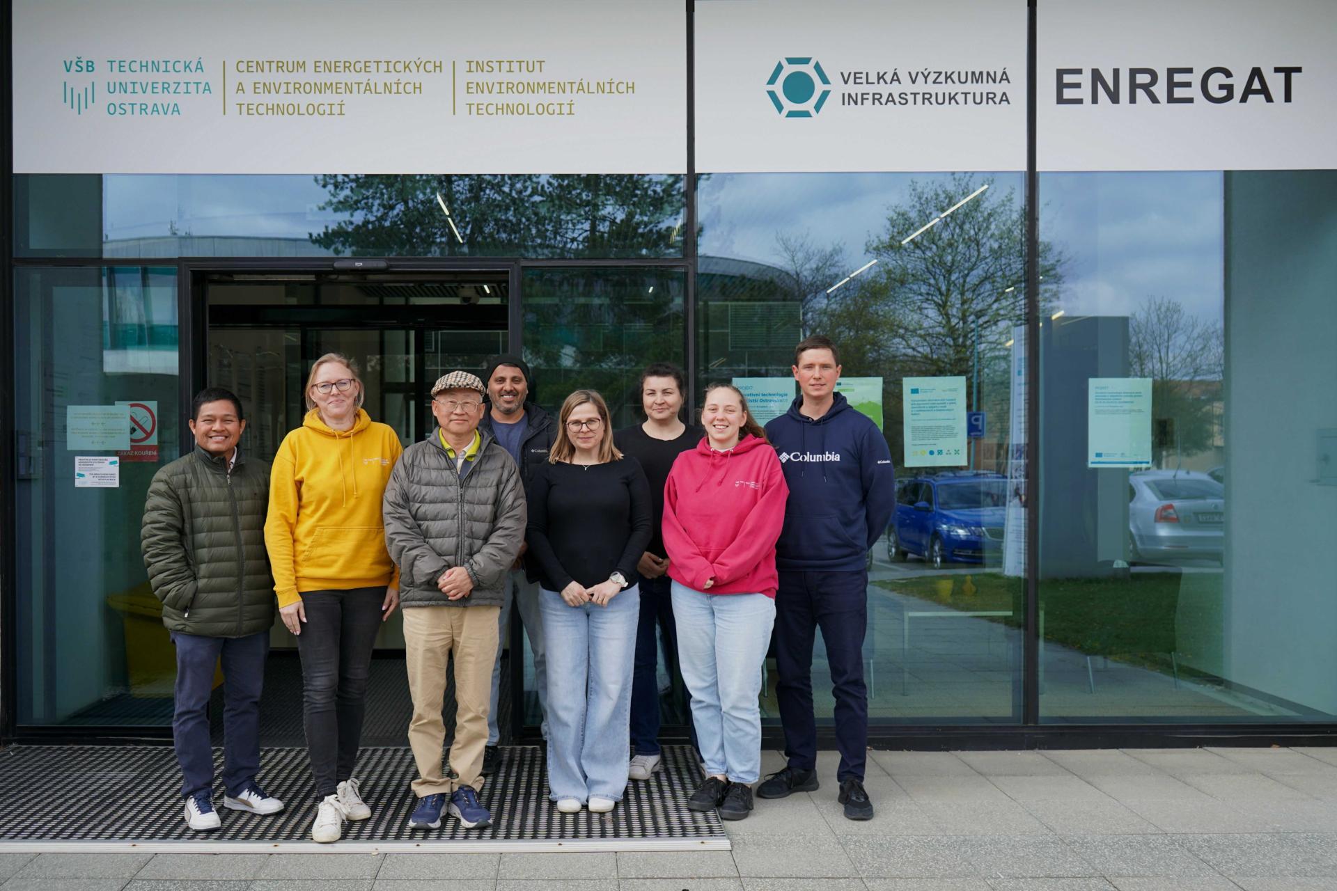 Budoucnost OLED technologií očima profesora Win-Long Chia z Tchaj-wanu