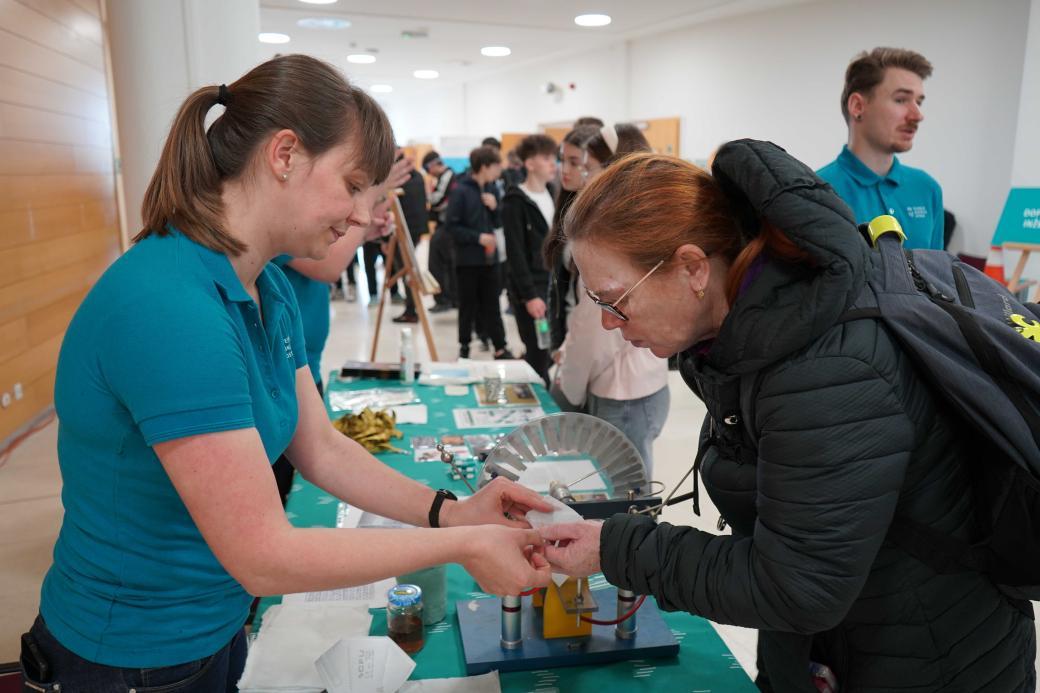 The nanoworld up close: Improve your tech day at VSB-TUO