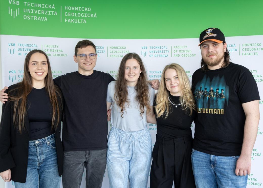 Otevřeli jsme 2. kolo přijímacího řízení. Šance studovat na naší HGF stále trvá