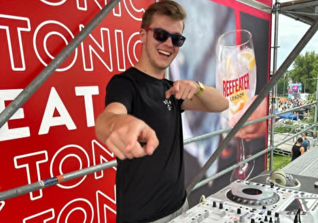 Beats for Love je pro řadu DJs splněný sen, říká Matěj Stöhr - student FAST a DJ v jednom