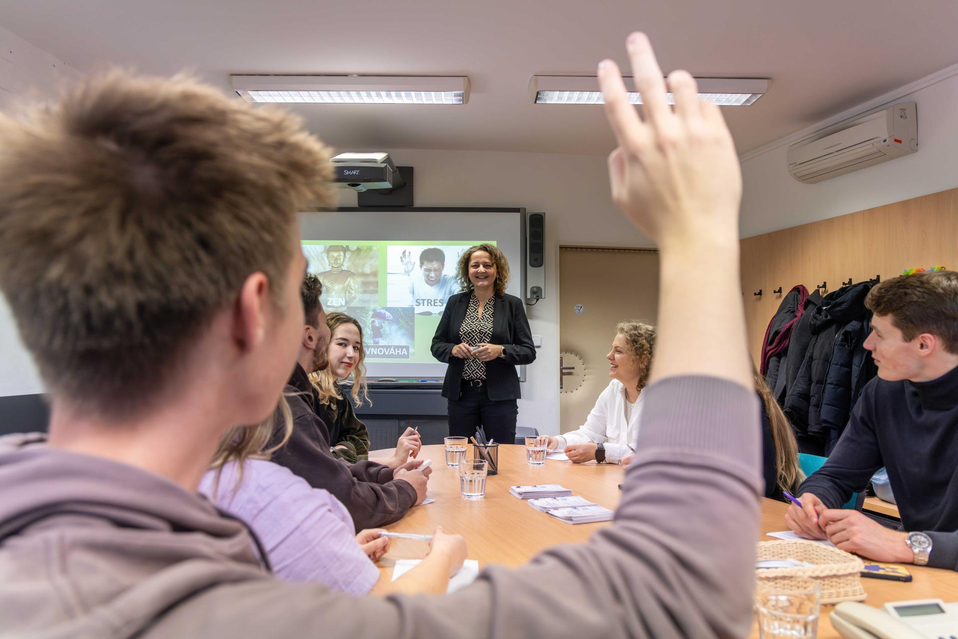 Trh práce 2026: Budoucnost patří těm, kteří se umí přizpůsobit