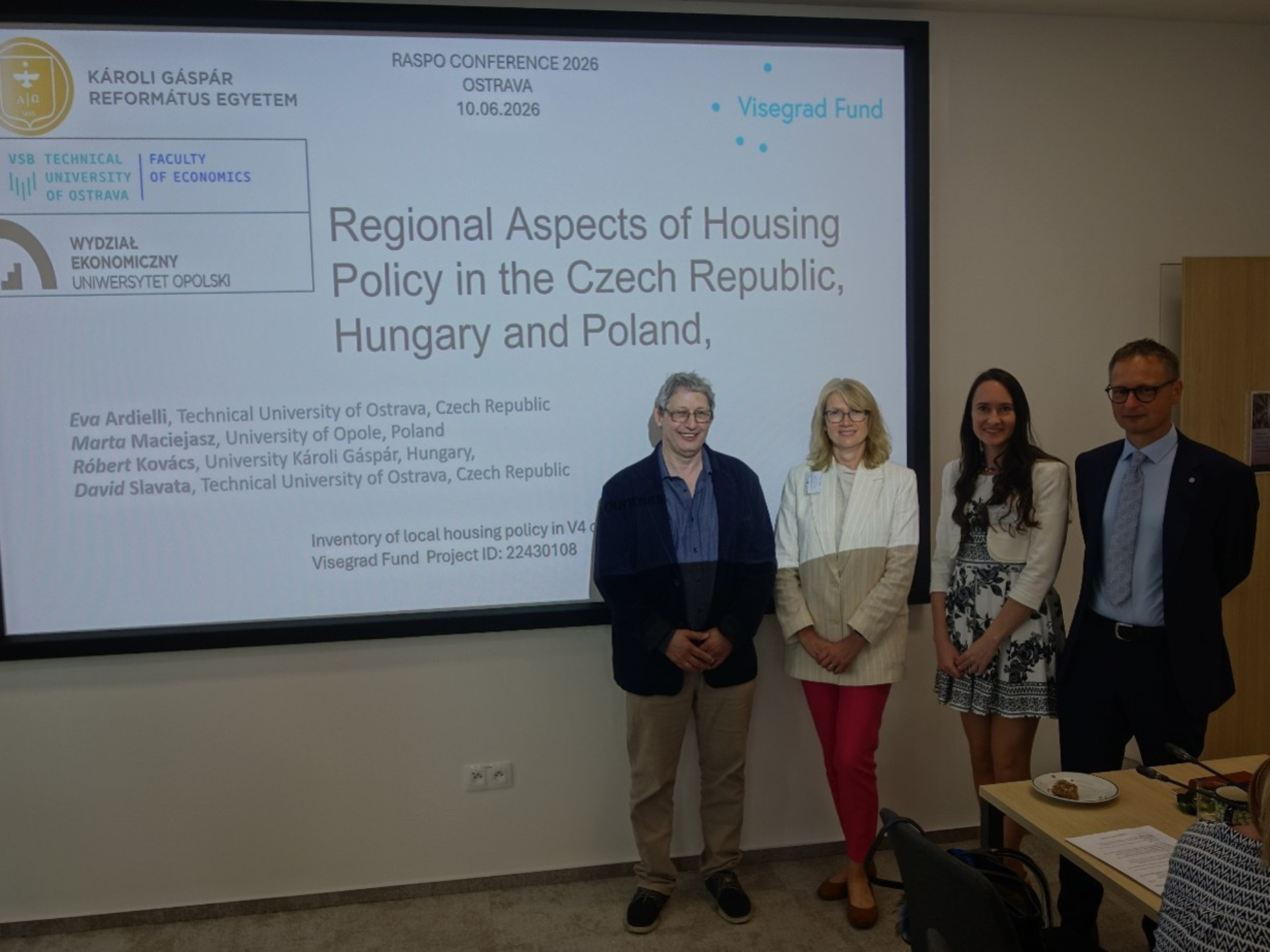 Jak se bydlí ve státech V4? Mezinárodní workshop v Ostravě odhalil regionální rozdíly