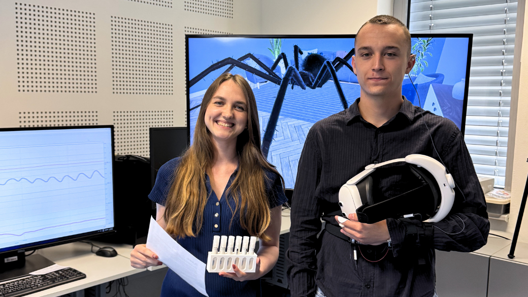 Pavouci ve virtuální realitě pomáhají zkoumat lidský strach a léčit fobie