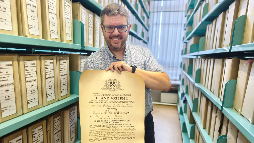 For three decades, the University Archive has been safeguarding the institution´s memory 