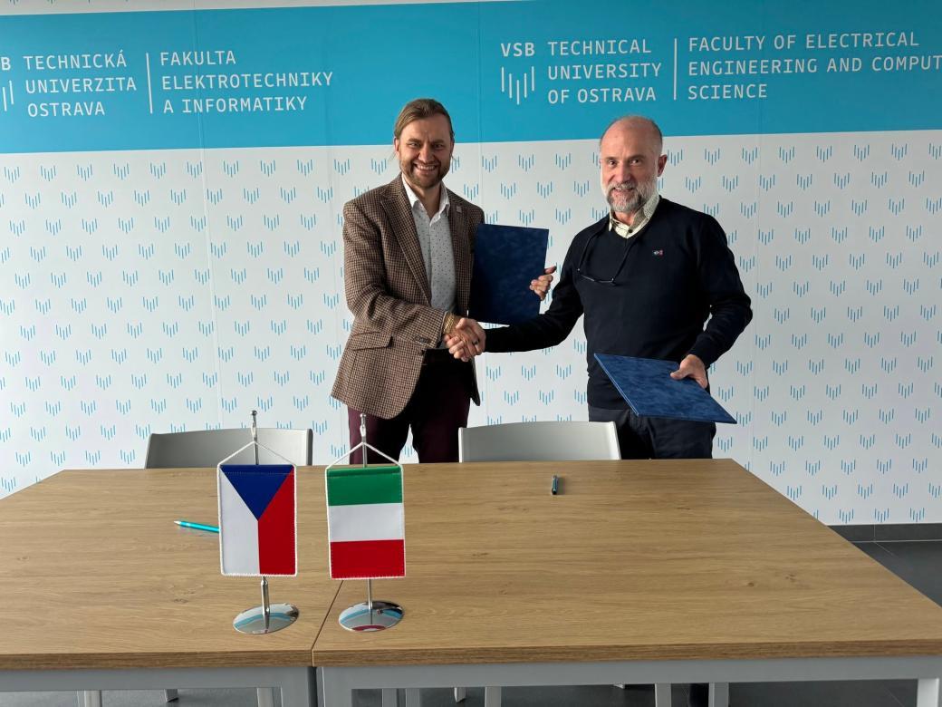 FEI navazuje spolupráci s Univerzitou Fridricha II. v Neapoli